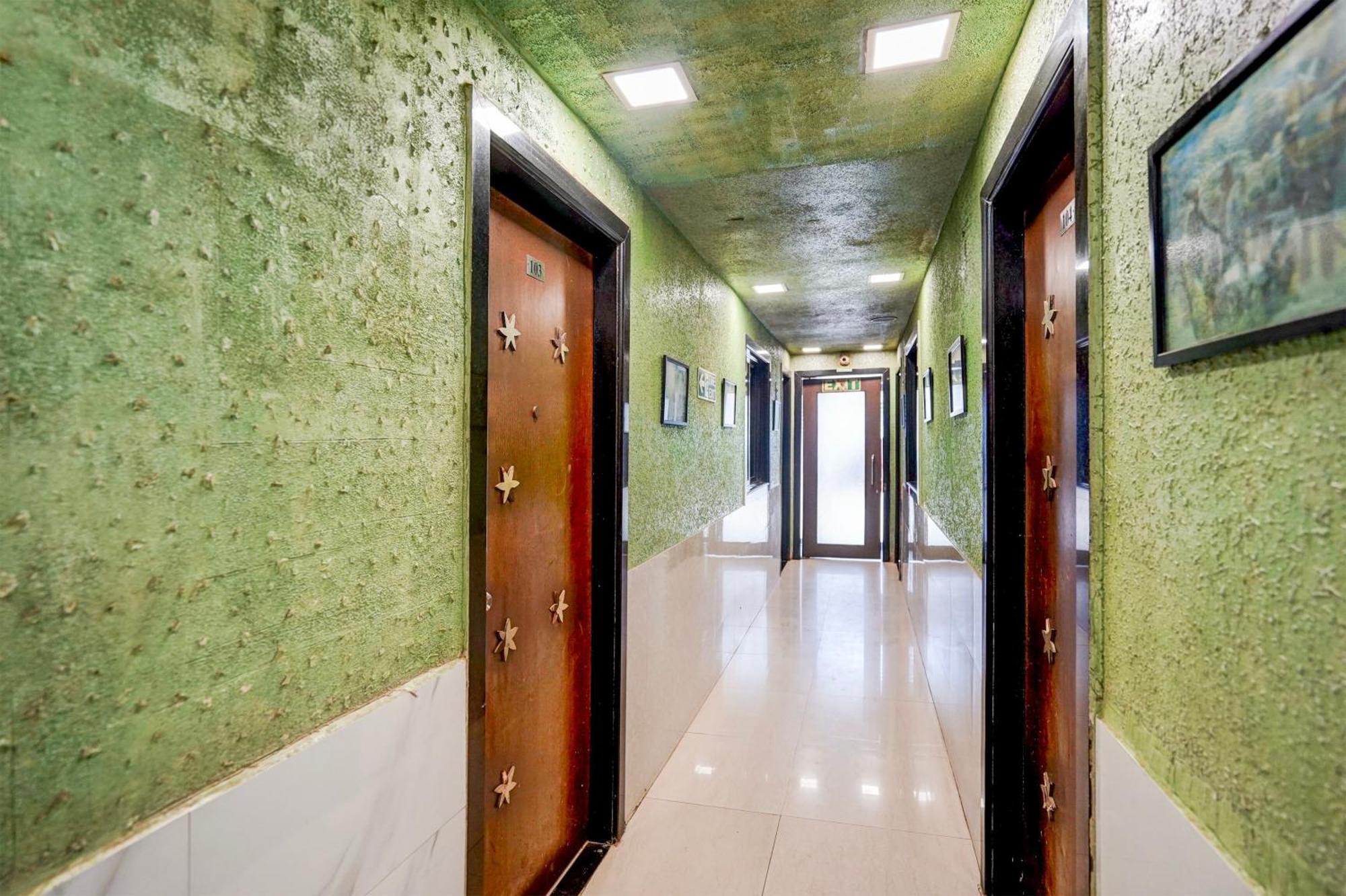 Hotel O The Om Sai Residency Mumbai Exterior photo
